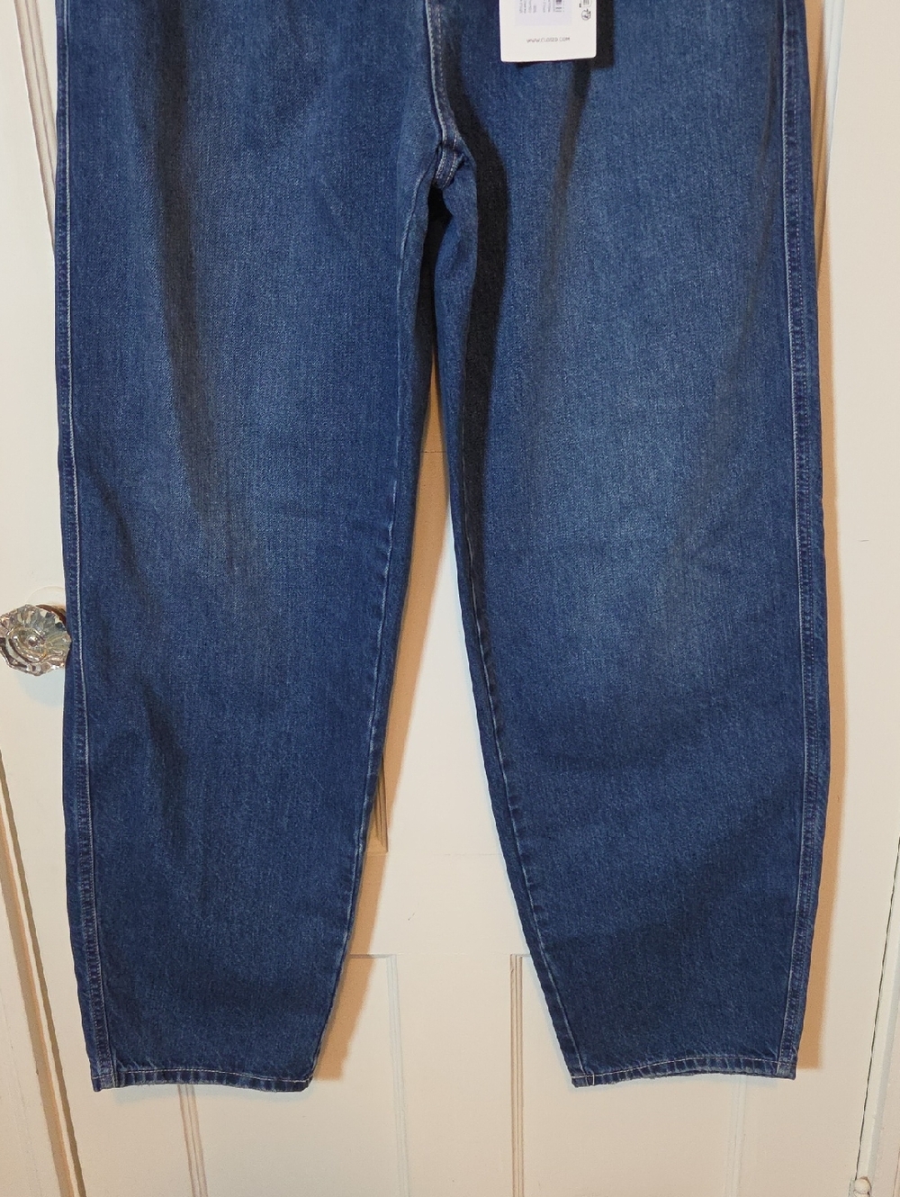 Closed Women's Wellington Cropped Pleated  Ridged Jeans In Dark Denim Sz 29 - Picture 4 of 16